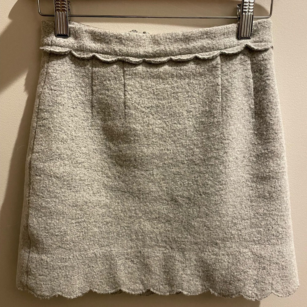 Club Monaco Scallop Wool Skirt